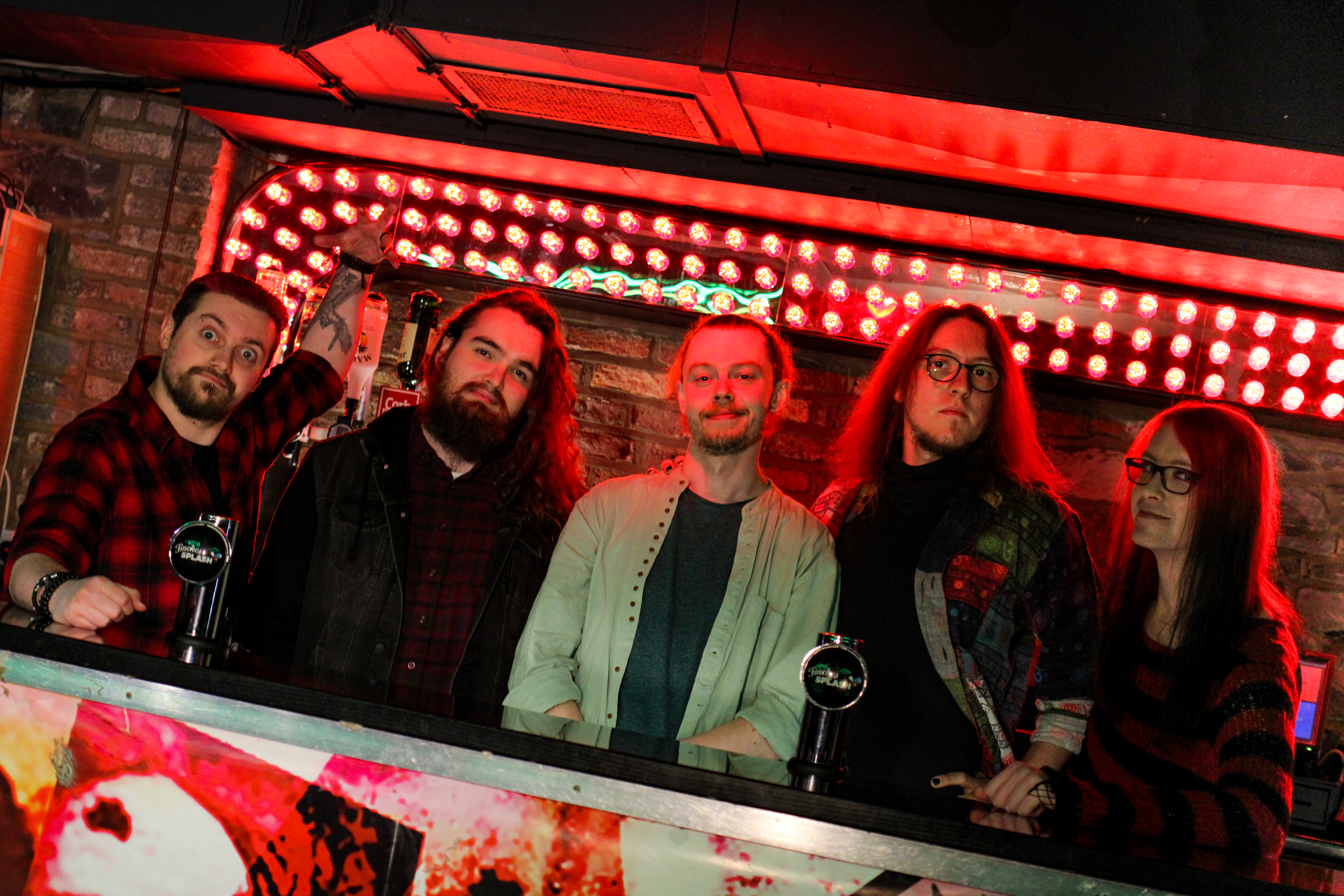 Queenless Kings full band press photo